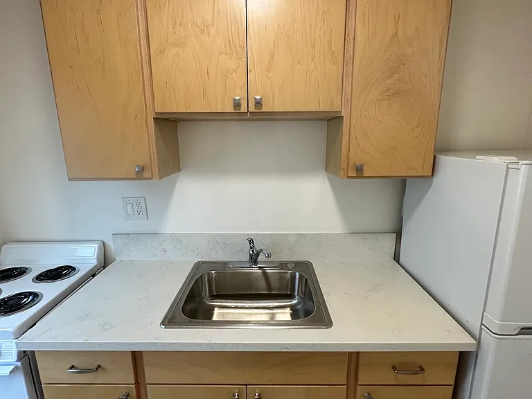 The Reef Apartments — Photo 32