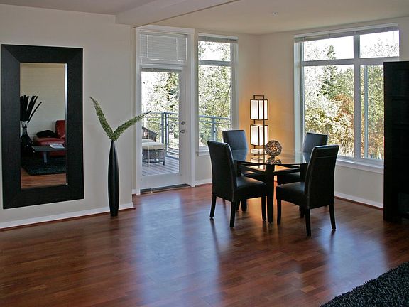 5th image of 125 Ferncliff Ave NE Unit E243