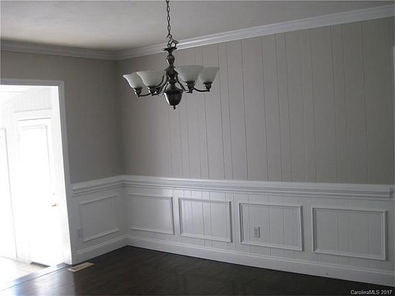4th image of 5806 Rupert Ln