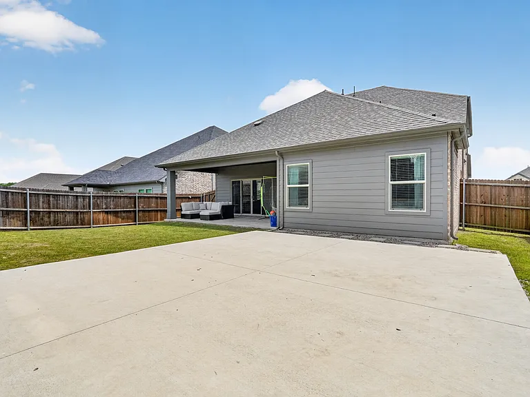 480 Pebble Brook Ln — Photo 33