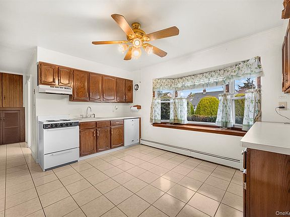 4th image of 60 Flamingo Road