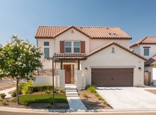 668 Wood Crest Ave, Madera, CA 93636