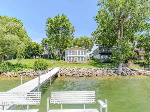 25781 105th St, Spirit Lake, IA 51360