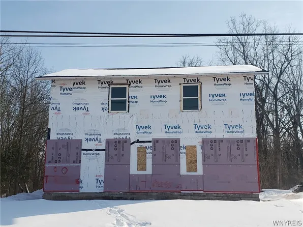 10750 Telegraph Rd, Medina, NY 14103