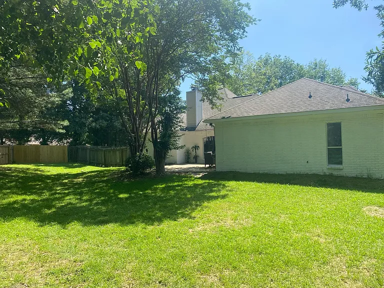 105 Vinson Cv — Photo 5