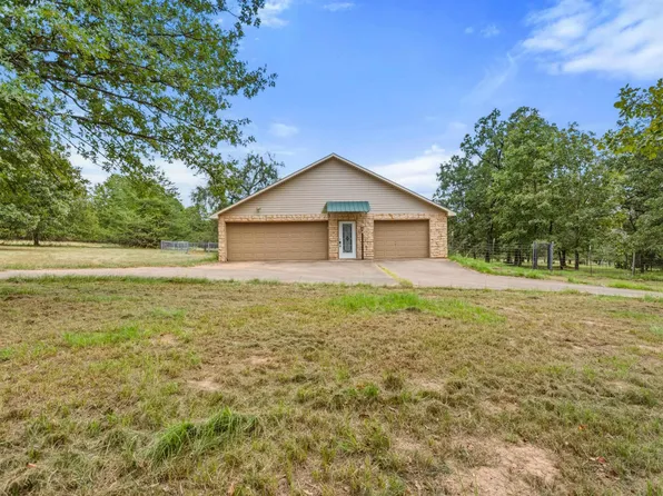 1640 County Road 3194, Frankston, TX 75763
