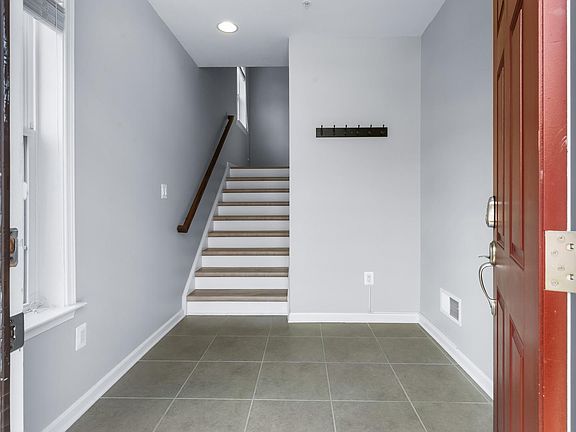 4th image of 113 Merlot St