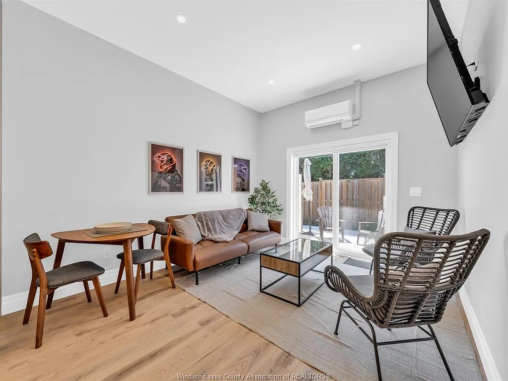 1 bed, $1,995 — Photo 2