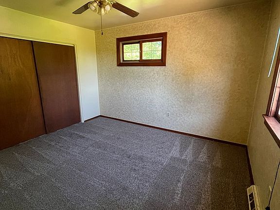 2nd image of 3097 Woodland Rd Unit 2