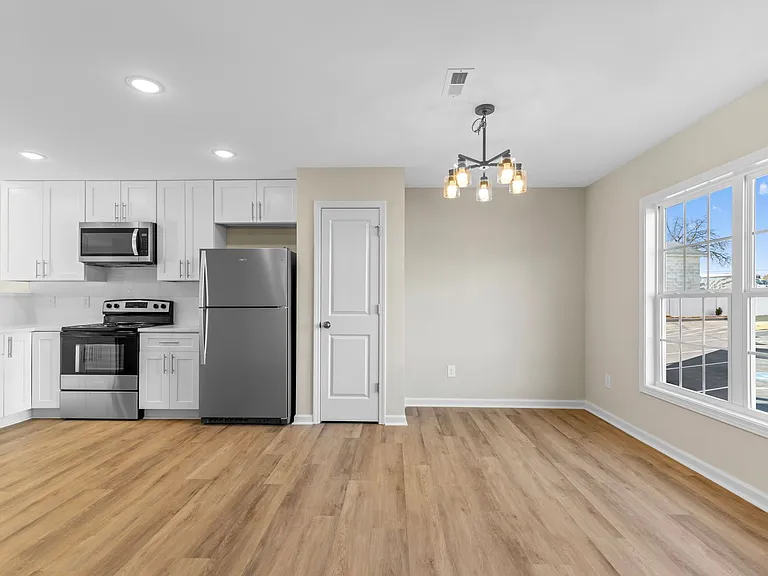 132 Chapel Hill Rd — Photo 8