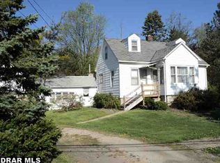 12331 Telegraph Rd, Carleton, MI 48117