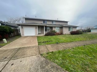 1047 S 10th St, Lebanon, OR 97355
