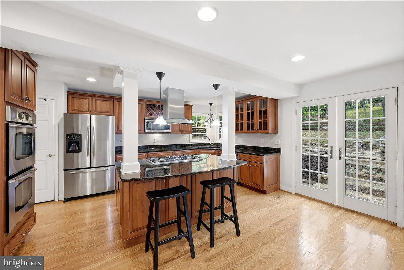 5 bed, 3.5 bath, 2889 sqft, $4,250 — Photo 2