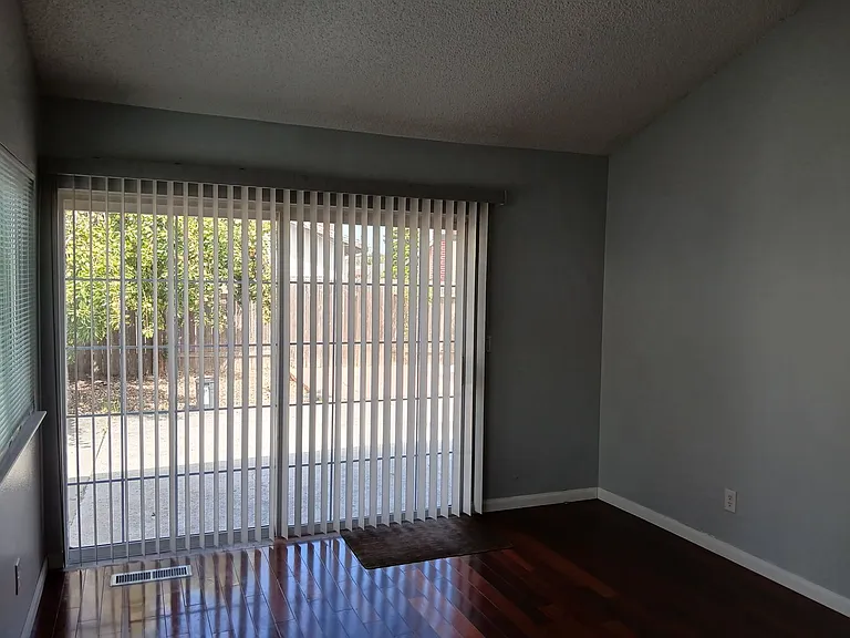 400 Mokelumne Dr — Photo 14