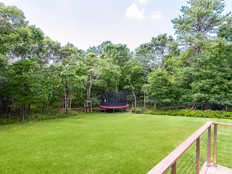 10 Knoll Ln — Photo 19