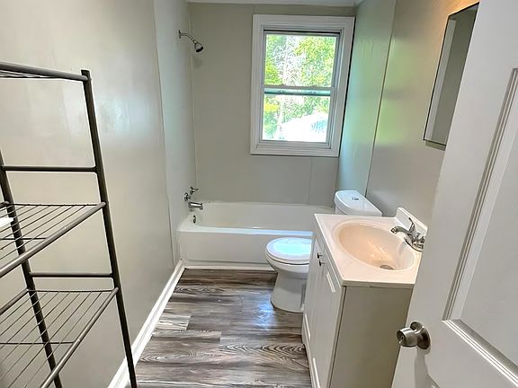 5th image of 311 S 4th St #2
