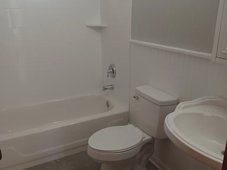 4706 Middle Rd — Photo 7