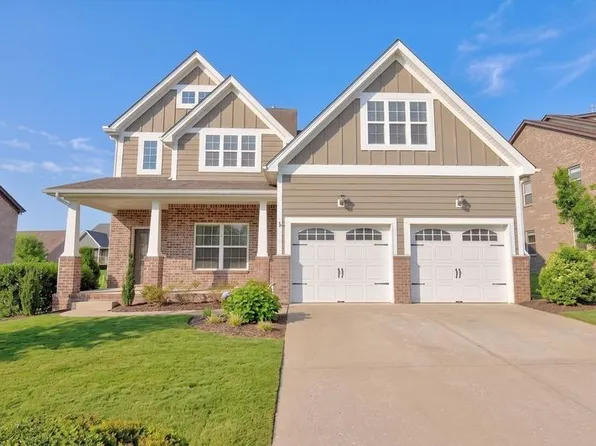 2323 Stockwood Trl, Thompsons Station, TN 37179