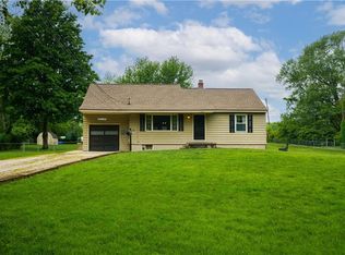 10914 Grandview Rd, Kansas City, MO 64137