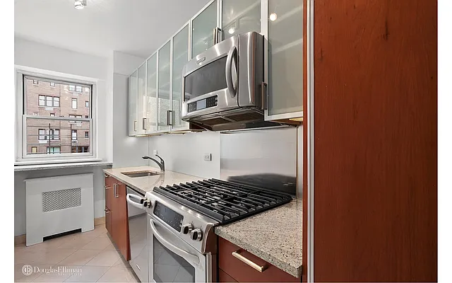 Rented by Douglas Elliman | media 3