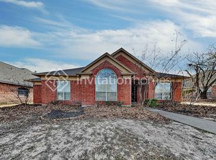 1301 Woodthorpe Dr, Mesquite, TX 75181
