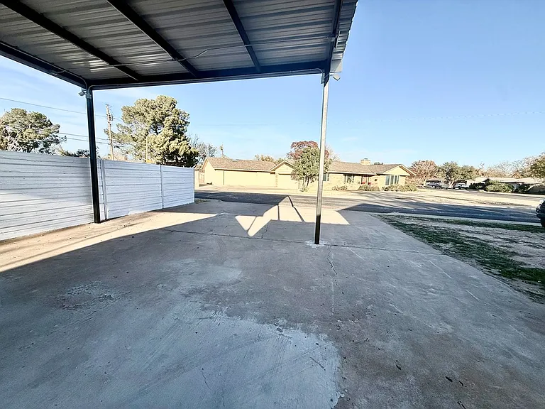 200 Santa Rita Dr — Photo 35