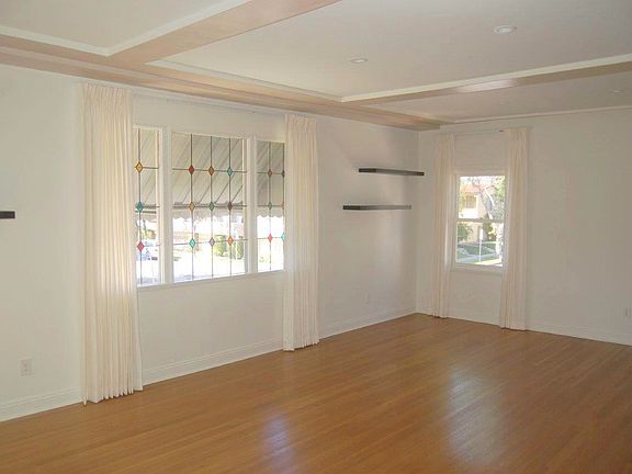 Living room oak floor & stain glass