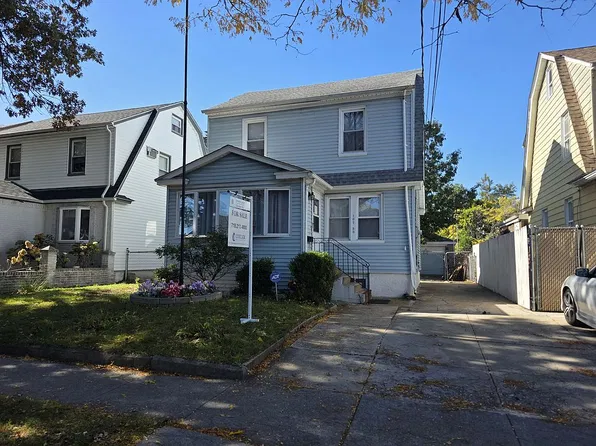 10750 93rd St, Ozone Park, NY 11417
