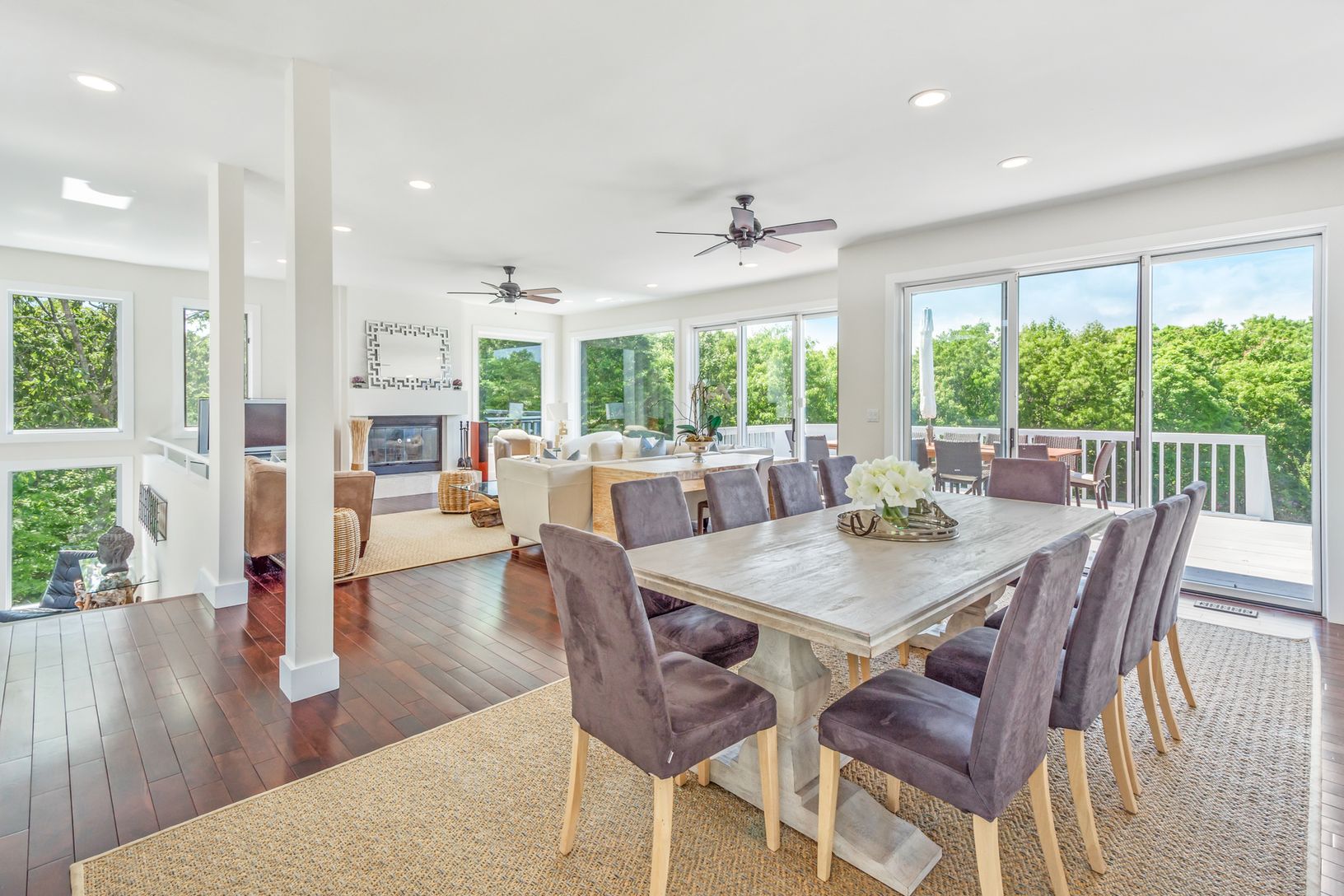  Open Dining Room
