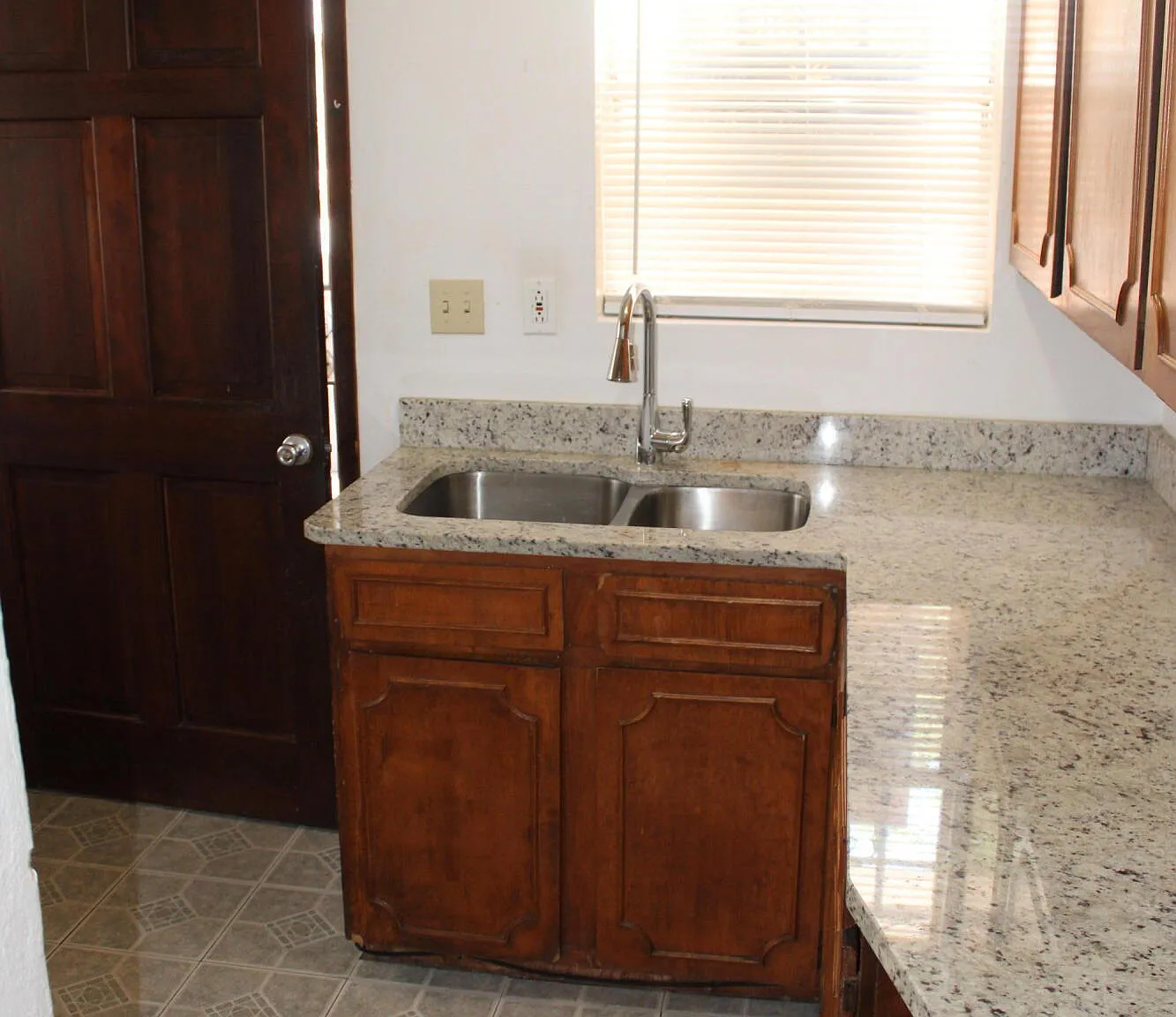 1 bed, 600 sqft, $695 — Photo 4