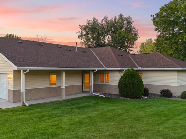 13040 Evergreen Dr, Lindstrom, MN 55045