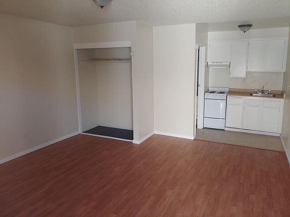 5th image of 11663-6 White Ave