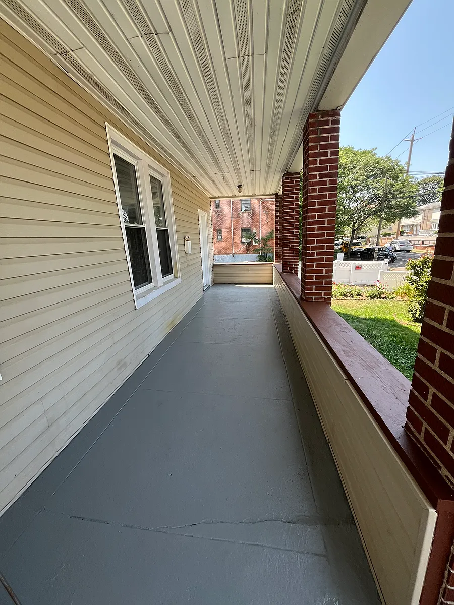 Building Photo - 1344 Dickens St #1