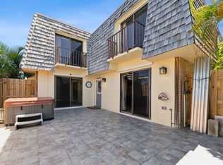 410 Arabian Rd, Palm Springs, FL 33461