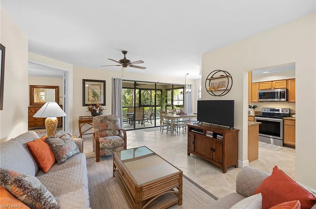 3 bed, 2.0 bath, 1603 sqft, $7,500 — Photo 4