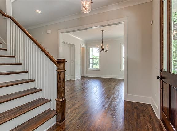 2nd image of 1128 Carnton Ln