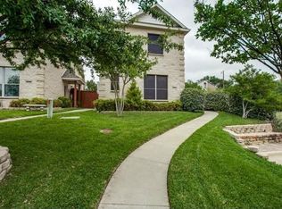 2558 Wedglea Dr, Dallas, TX 75211