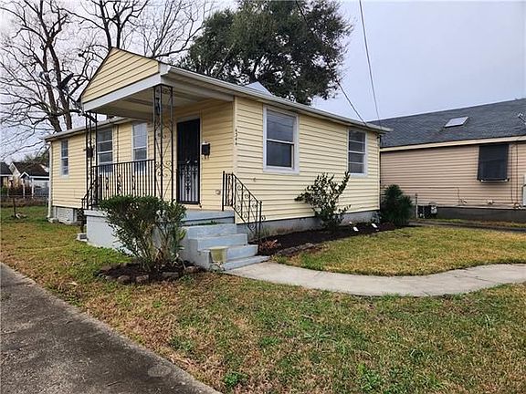 3rd image of 4344 Van Ave