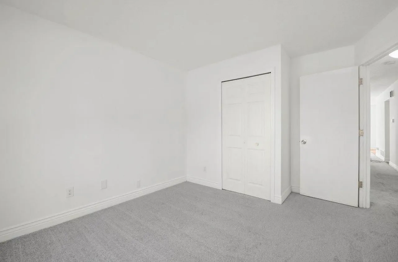 3 bed, 1.5 bath, 1500 sqft, $2,300 — Photo 4