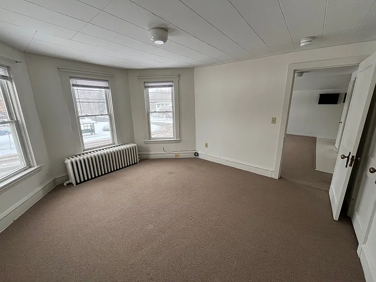 243 Colchester Ave — Photo 5
