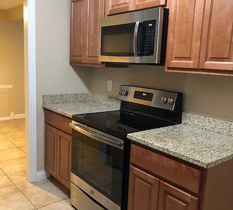 4th image of 7970 Mentor Ave APT I4