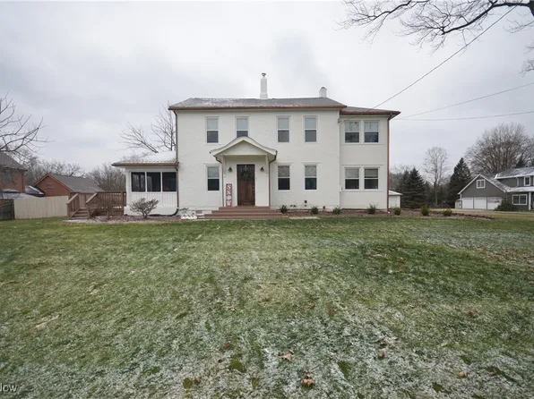 910 East Ave, Tallmadge, OH 44278