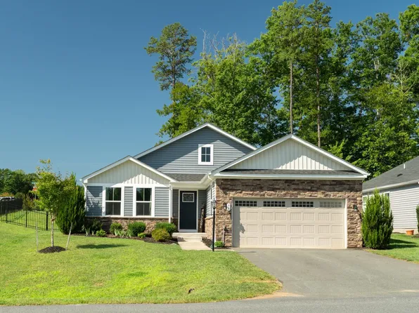 99 Park Dr, Palmyra, VA 22963