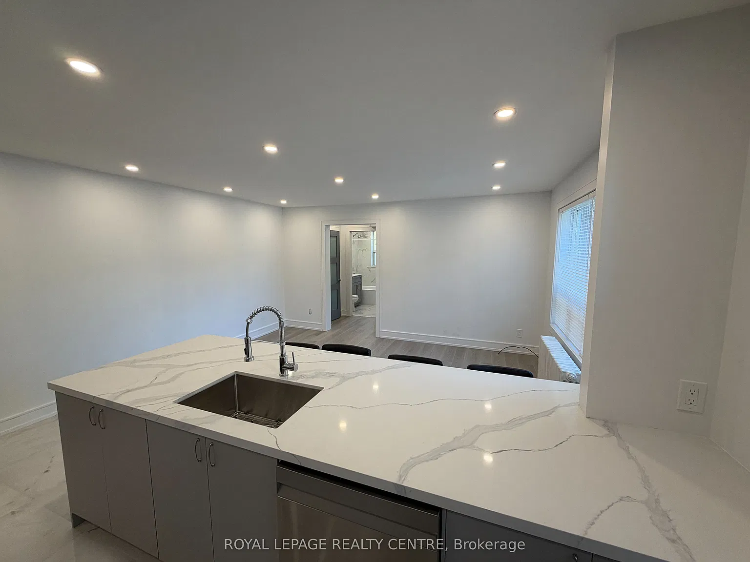 1 bed, $2,300 — Photo 4