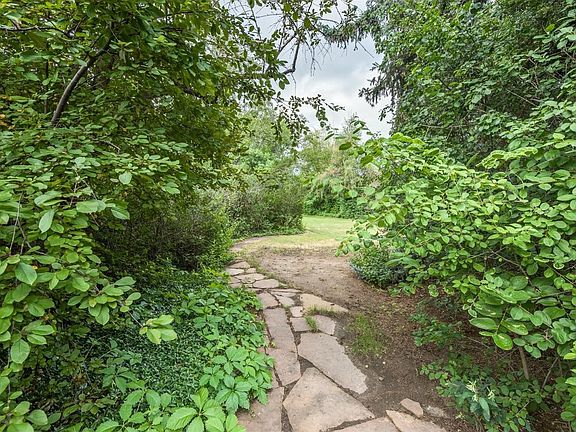 4th image of 3475 Belcaro Ln