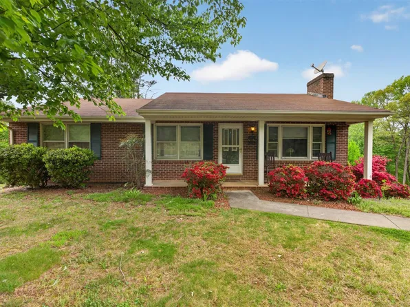 60 Little Mountain Cir, Rocky Mount, VA 24151