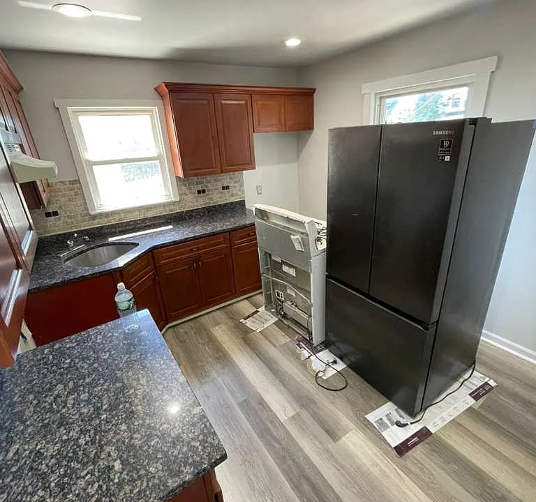 120 Scheerer Ave #2A