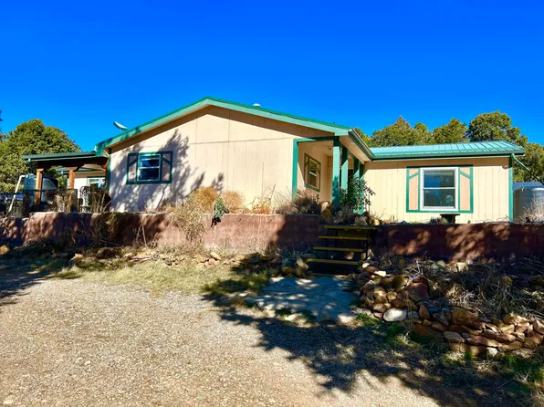 11 Fishburn Ln, Edgewood, NM 87015