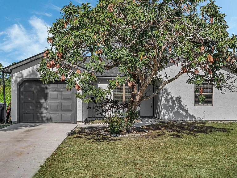 2861 Detached Cir SE — Photo 1
