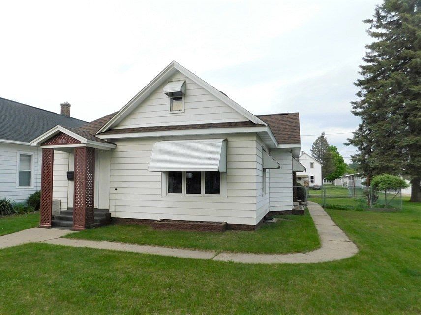 1st image of 1117 River Ave